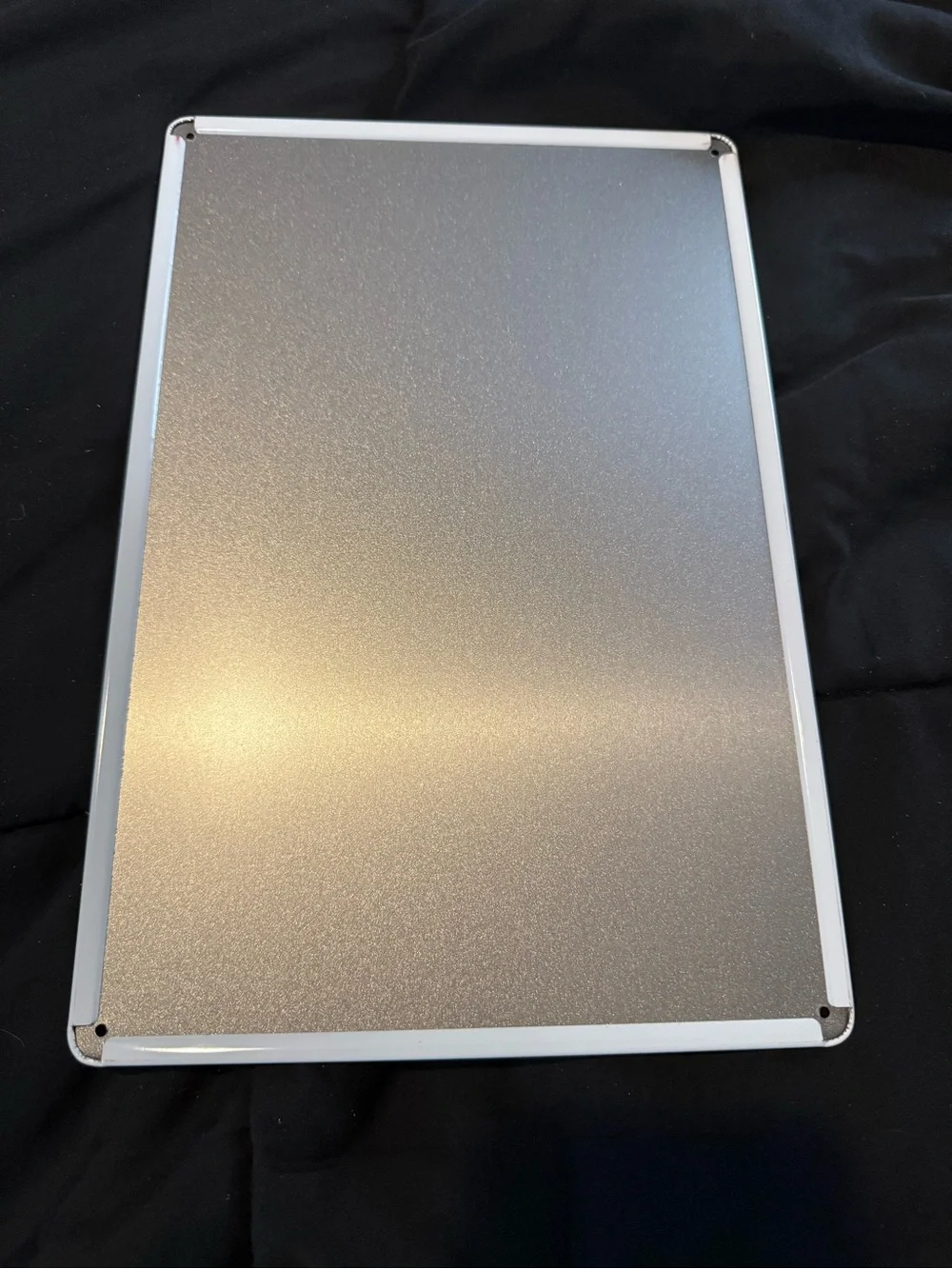 N/A metal sign